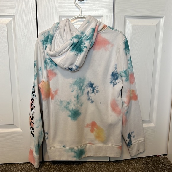 Hollister tiedye comfy sweater. - Picture 2 of 5